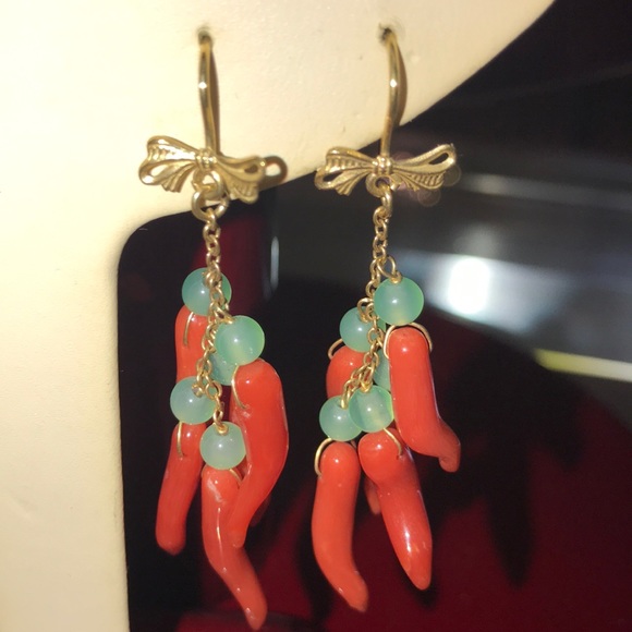 Loffredo 18k gold coral jade hot peppers earrings - Picture 5 of 8
